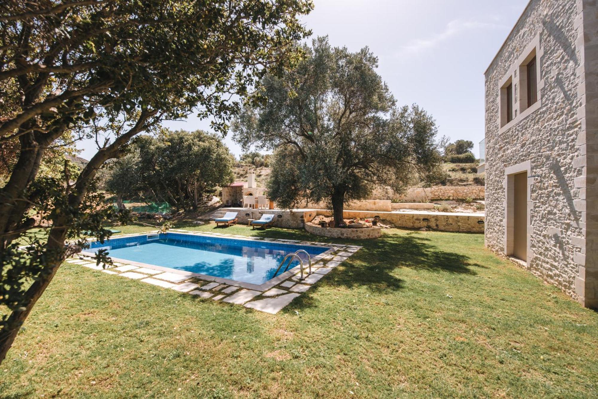 Villa Maroulas Natura Palace *