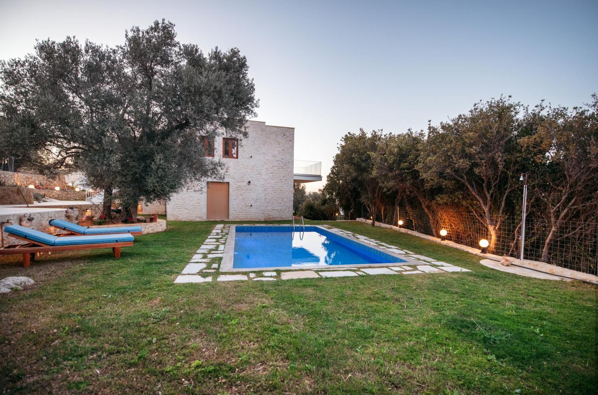Maroulas Natura Palace *