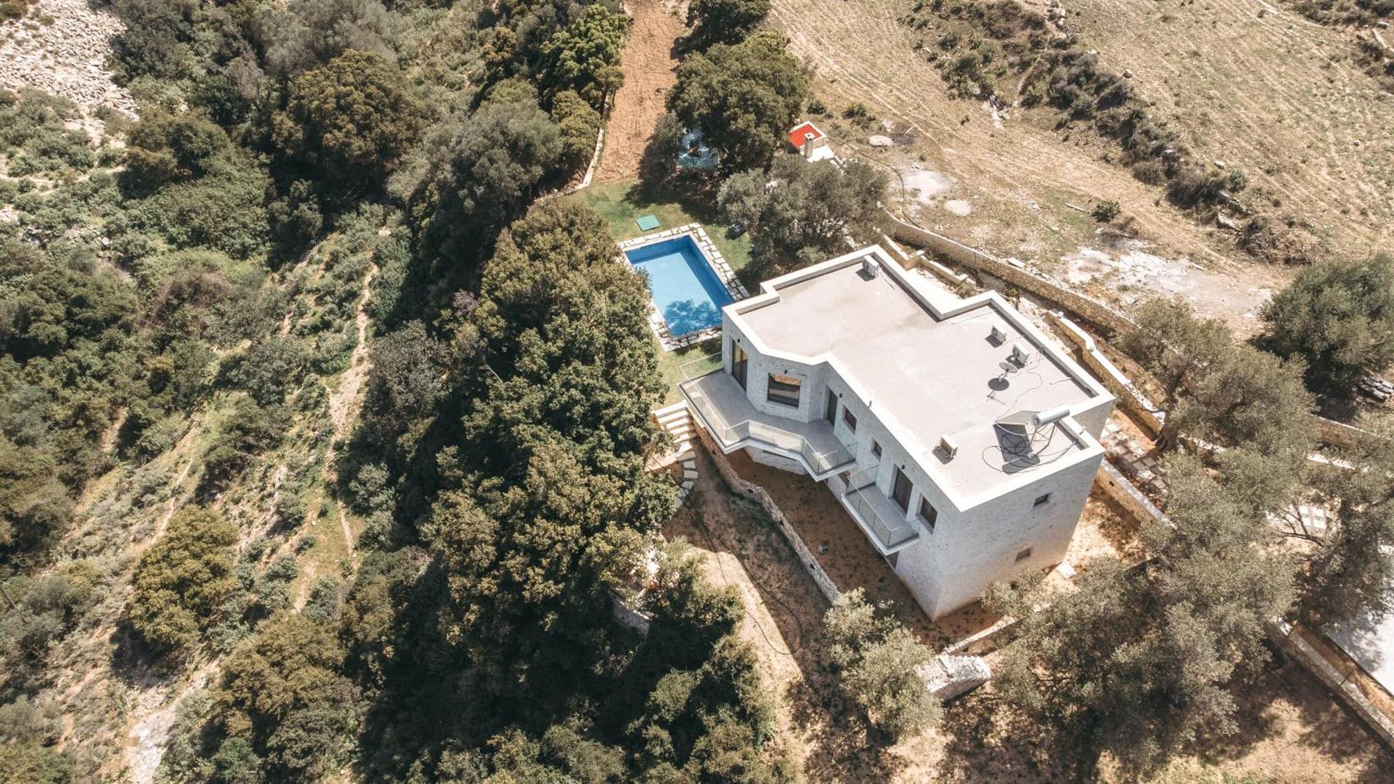 Maroulas Natura Palace Villa