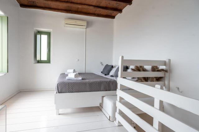 Irilia, Private Pool With Unrestricted Sea View Apartment *