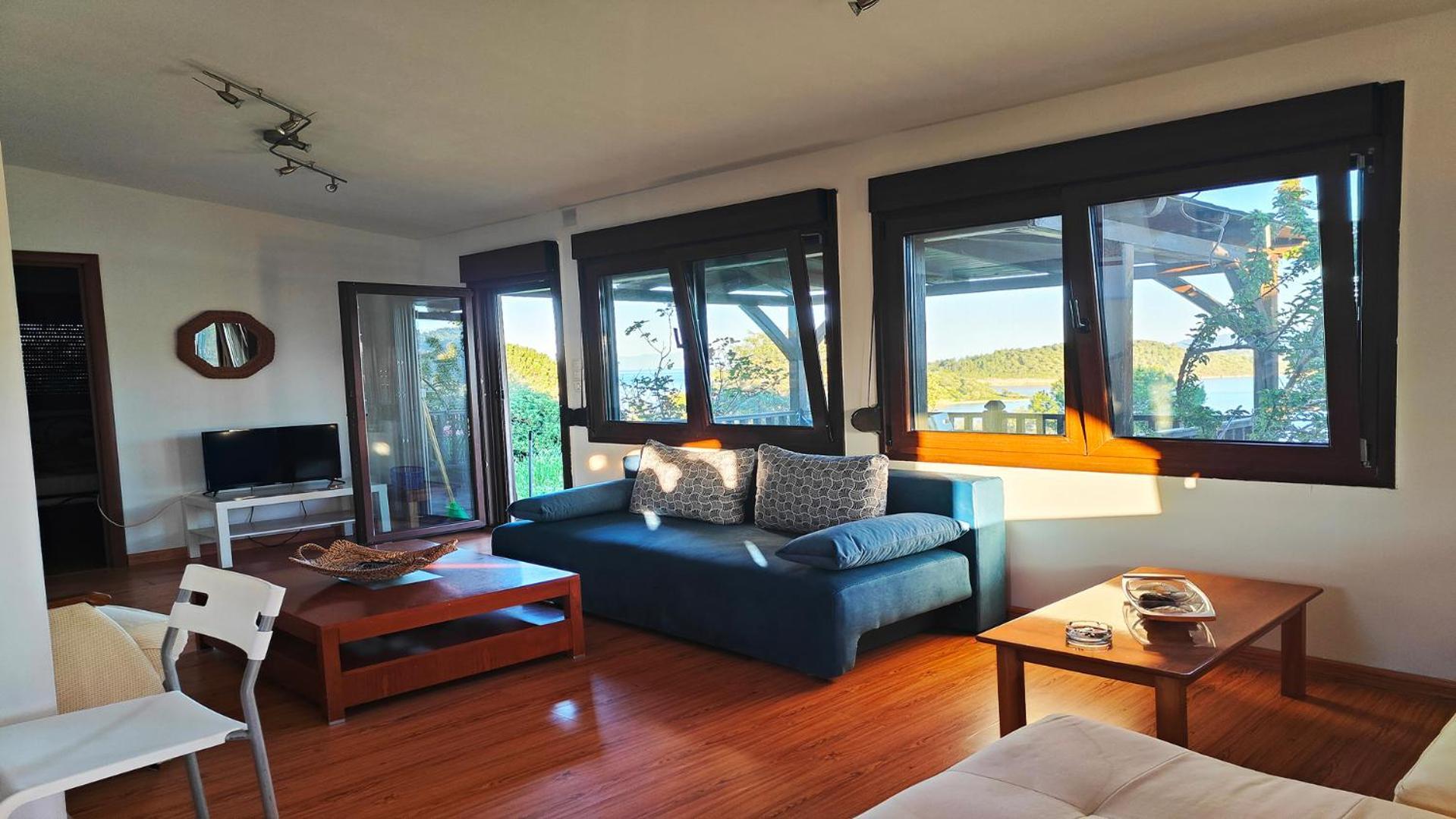 With Amazing Sea View Holiday home *