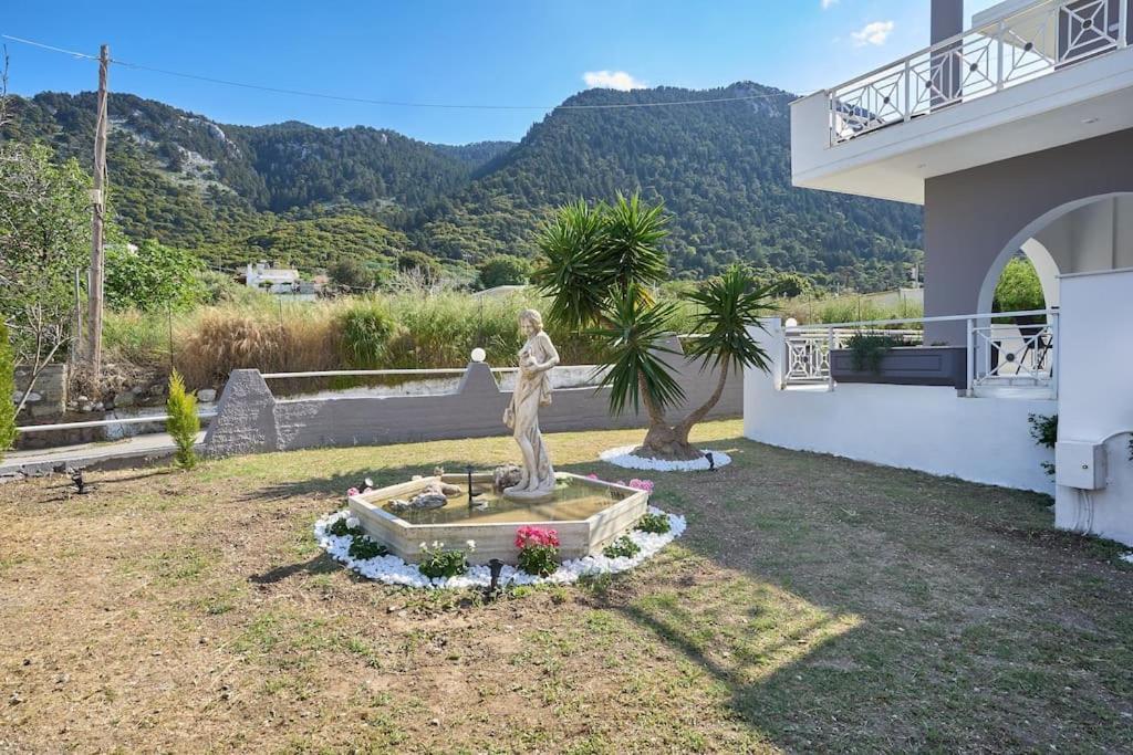 Chrysanthi Luxury In Salakos, With Pool & Jacuzzi, Near Villa