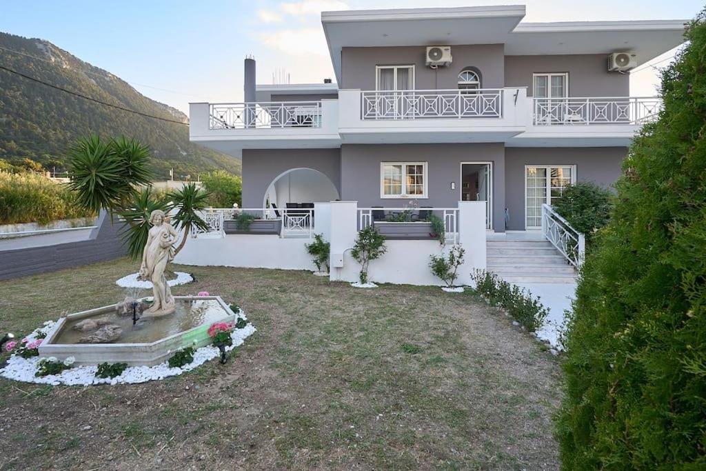 Chrysanthi Luxury In Salakos, With Pool & Jacuzzi, Near Villa