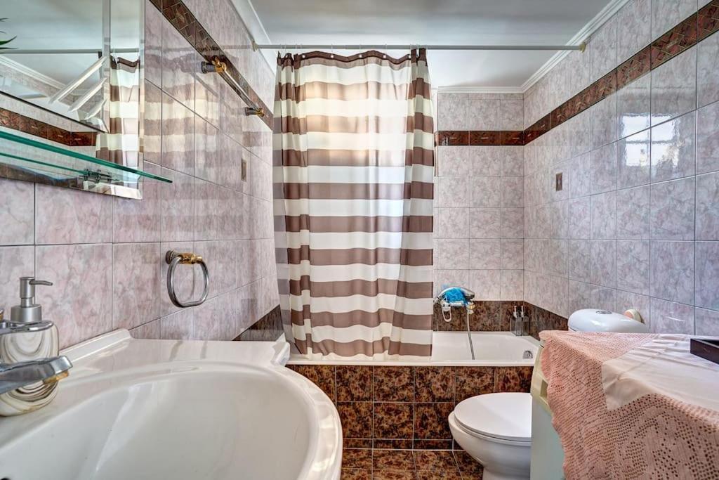Villa Chrysanthi Luxury In Salakos, With Pool & Jacuzzi, Near Salakos
