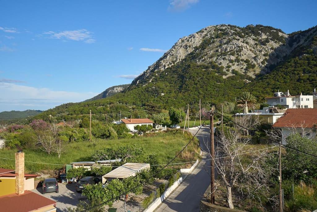 Chrysanthi Luxury In Salakos, With Pool & Jacuzzi, Near Villa Salakos