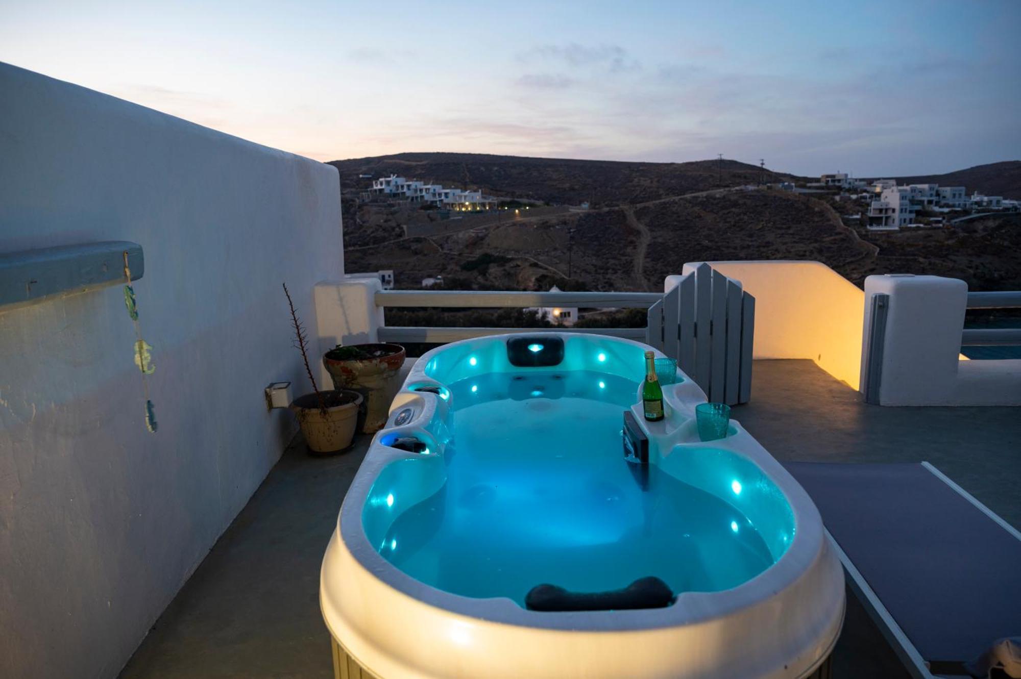 Seaview Mesonette With Private Hot Tub