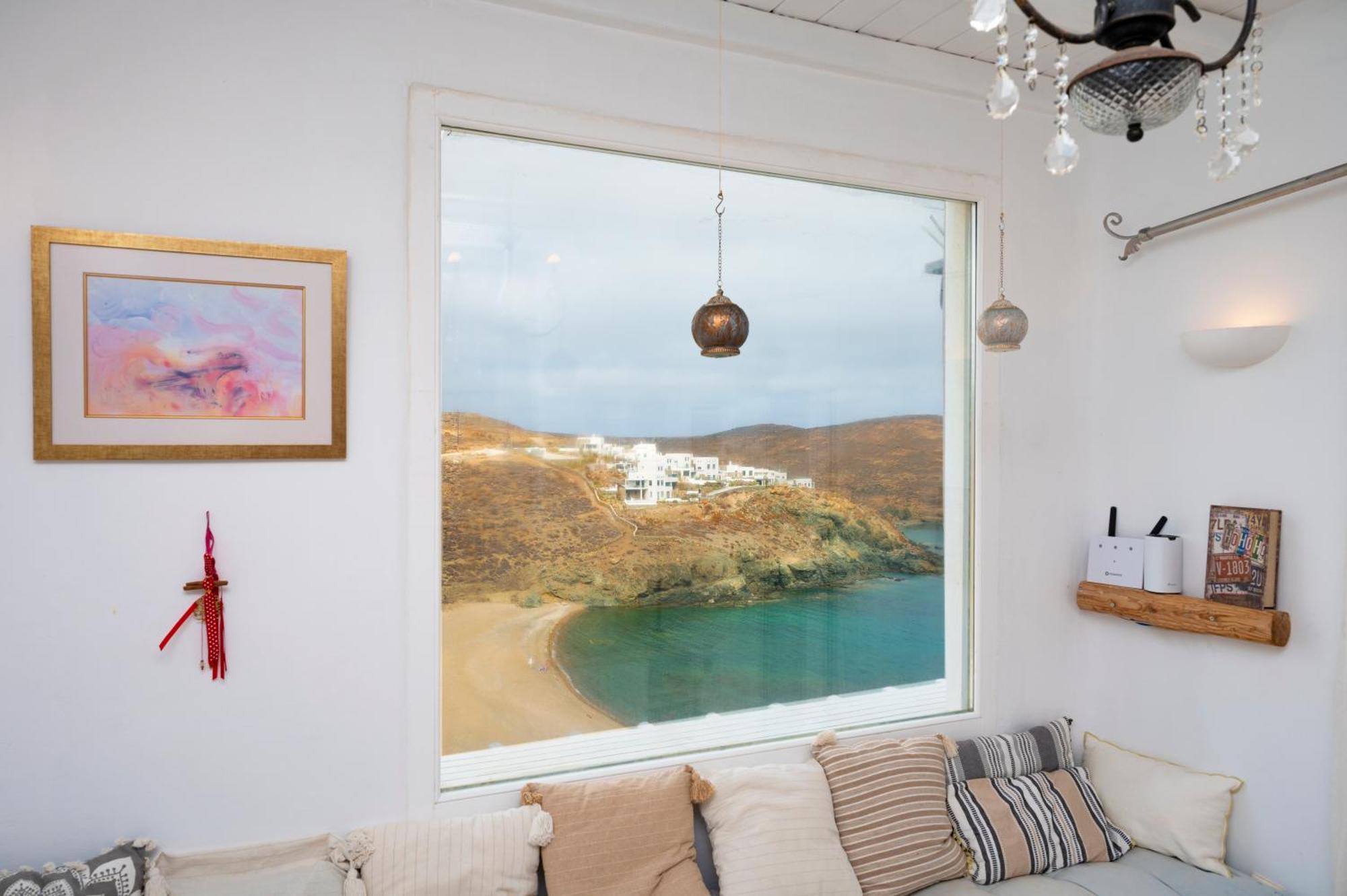 Seaview Mesonette With Private Hot Tub Holiday home