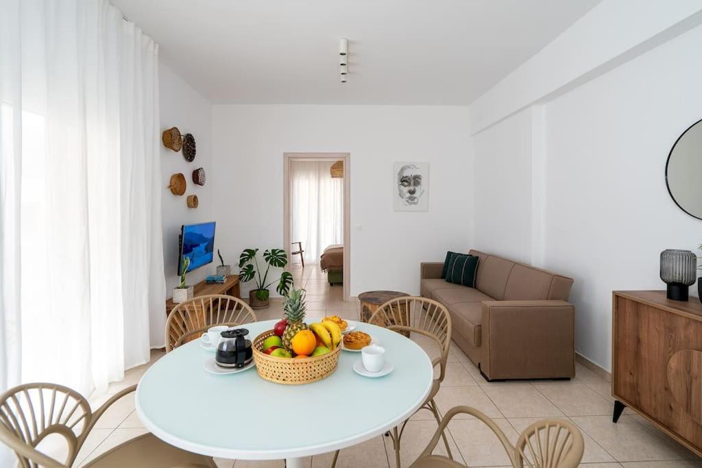 Coastal Key 9 * Gazi
