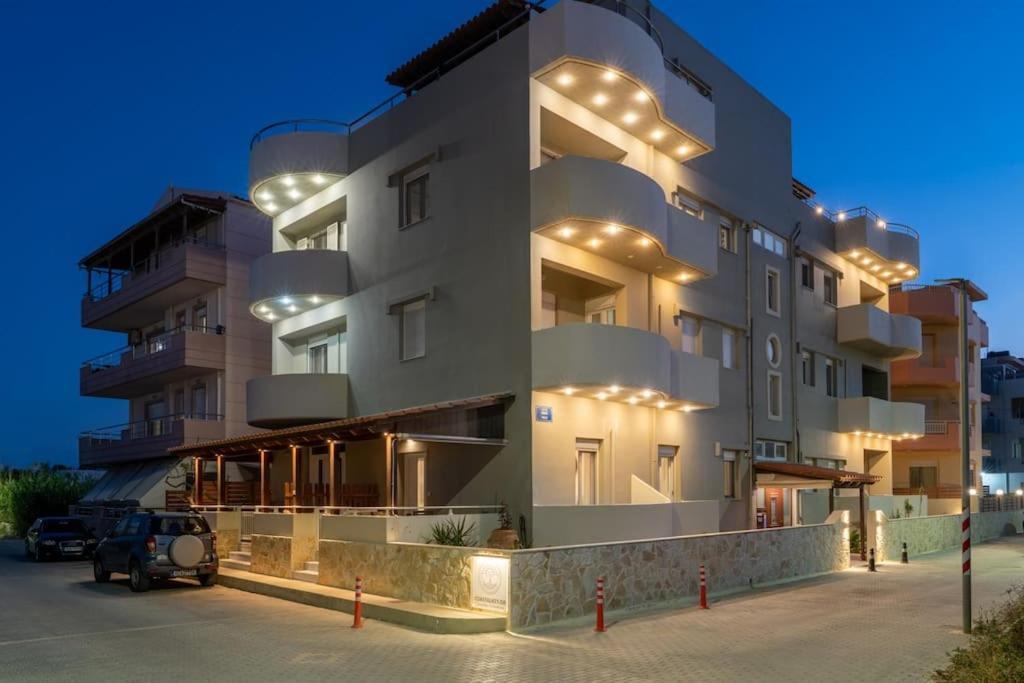 Coastal Key 9 Apartment Gazi