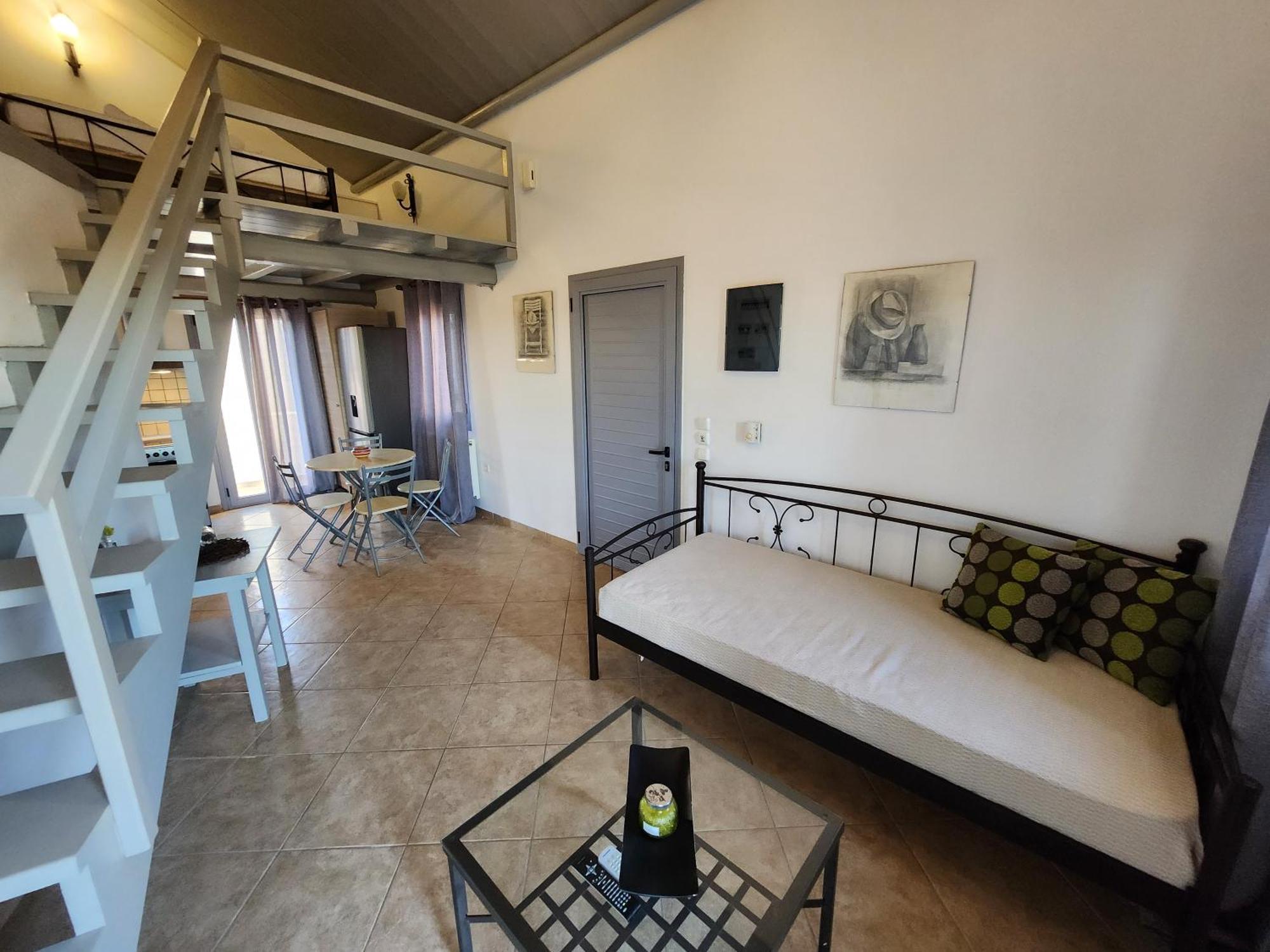 Domus Arch Residences Apartment
