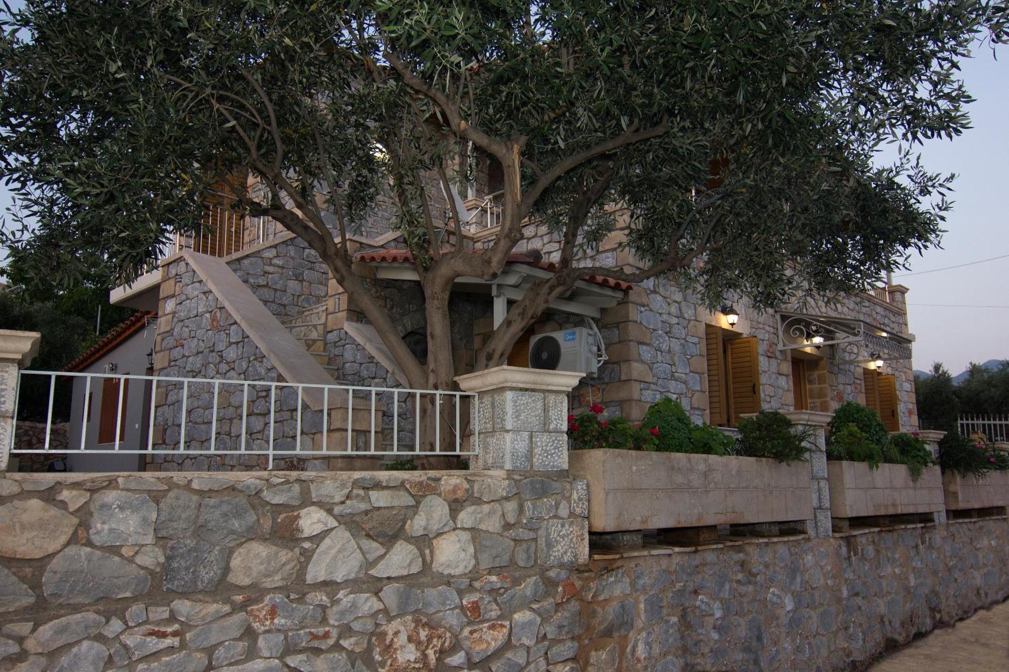 Apartment Emilia's Upper Floor