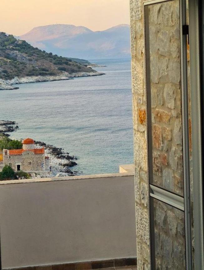Apartment Royal View In Mani *