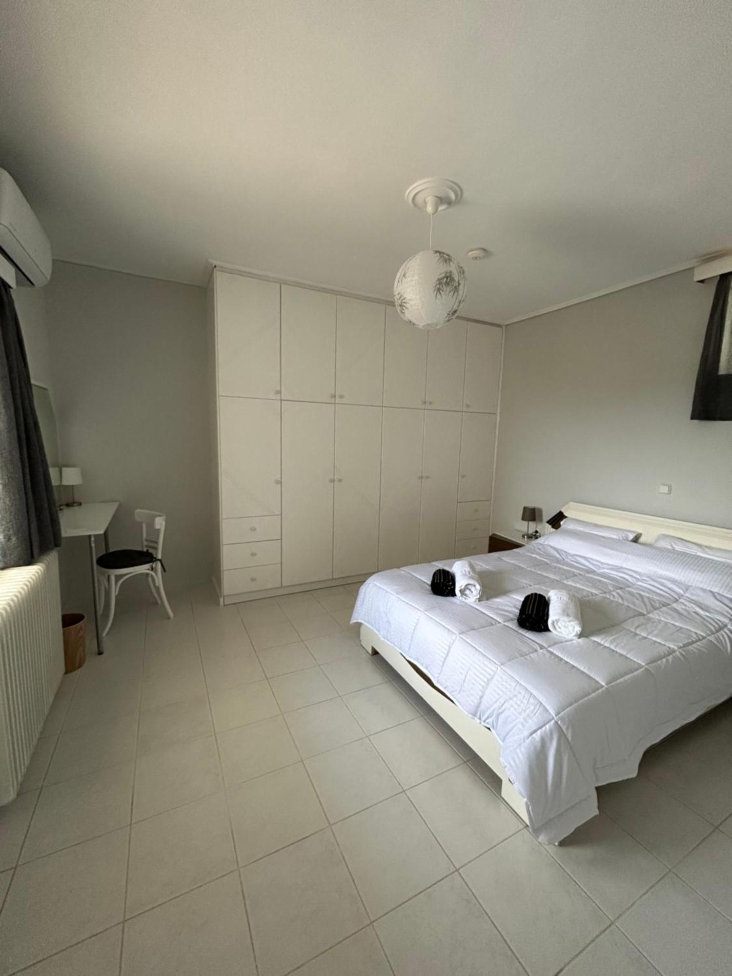 Ansolive Retreats
