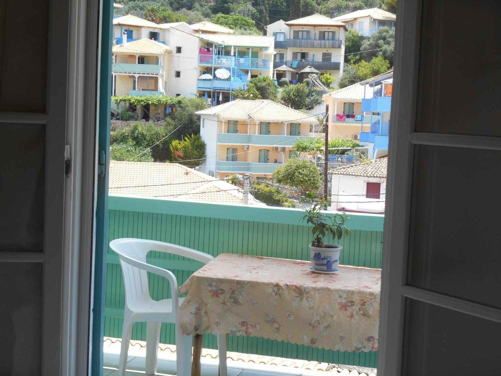 Milos Apartment *