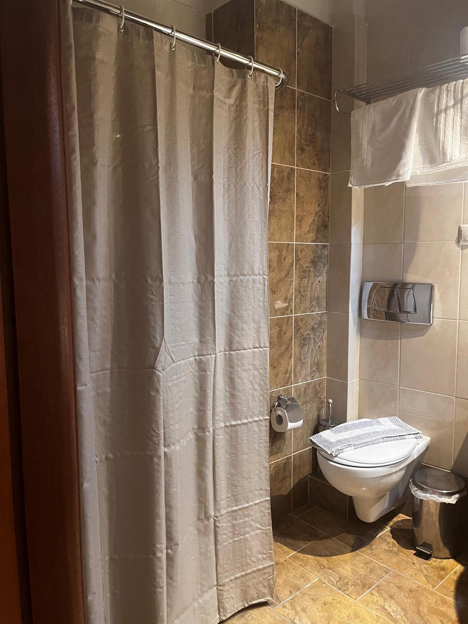 Evia & Hotel 3*