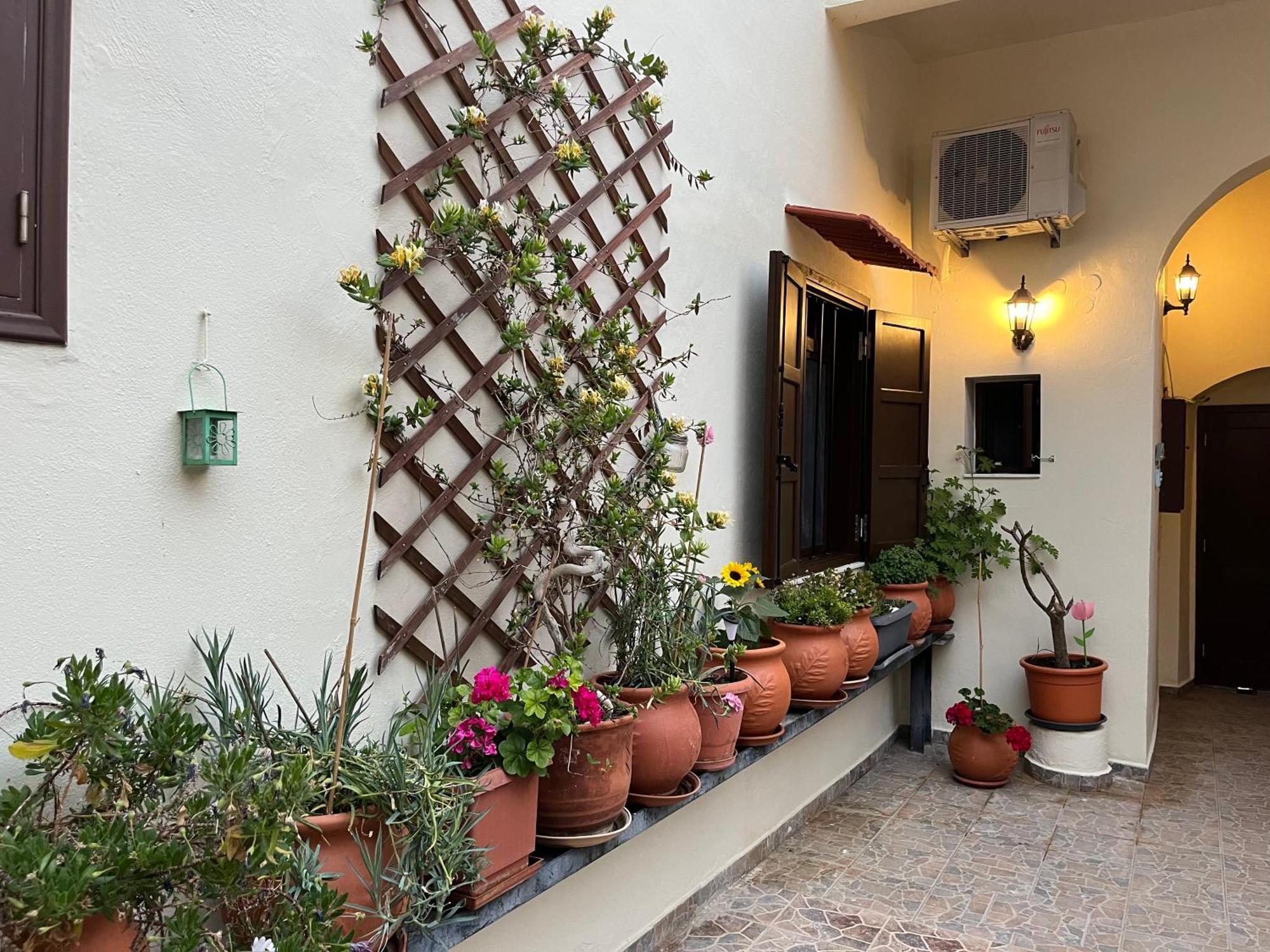 Guest house Eleni Rhodes City