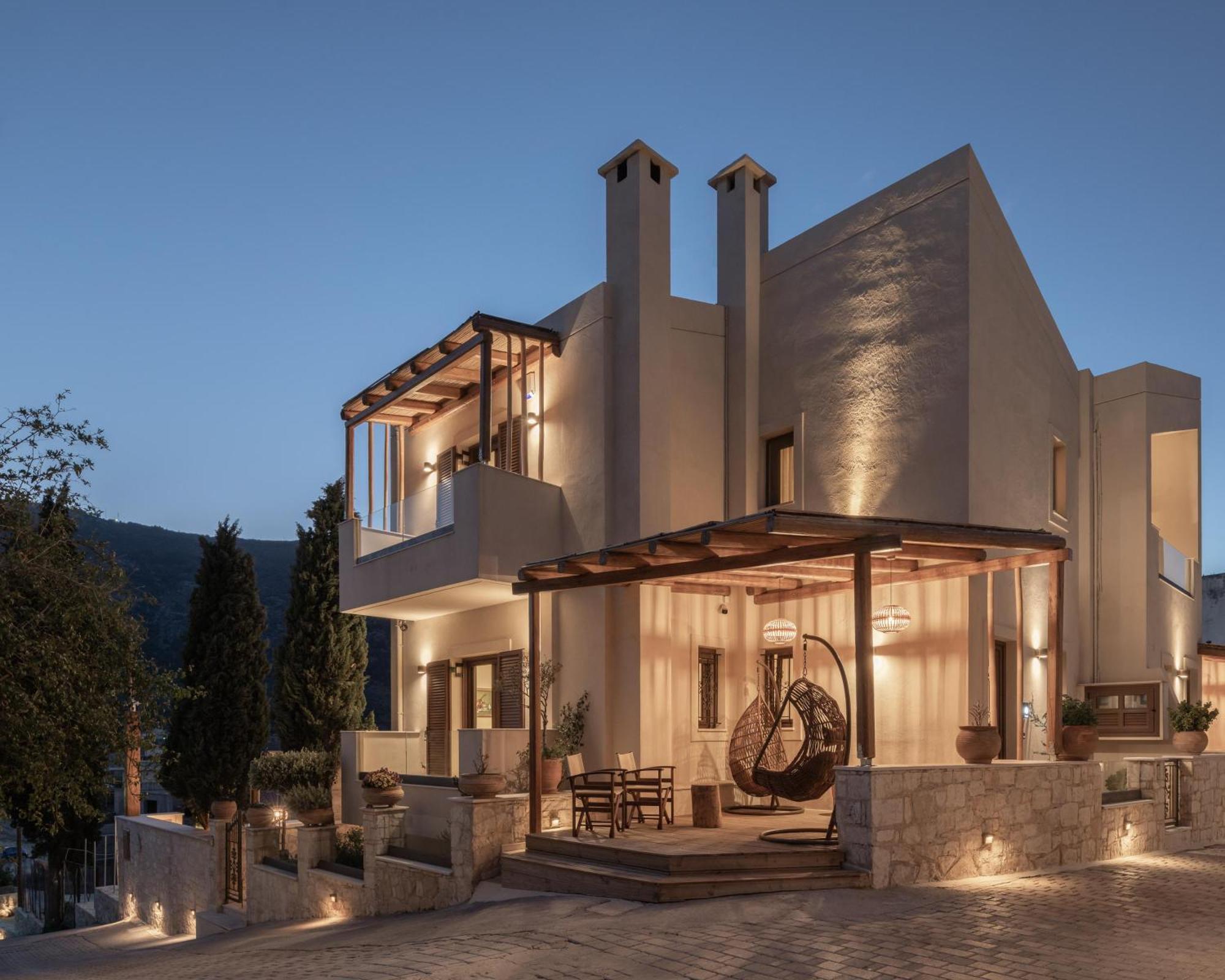 Manili Boutique Suites & Villas 5*