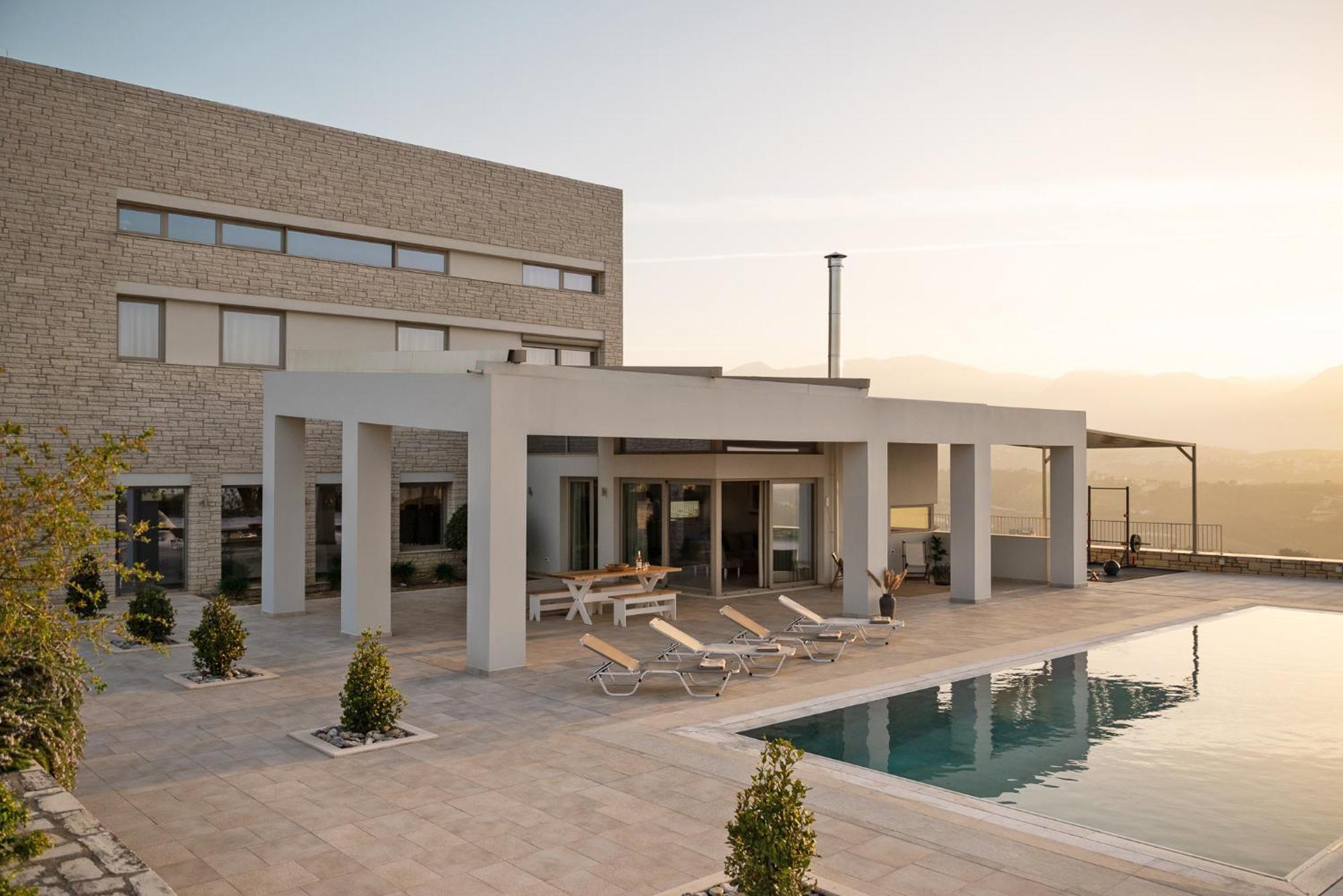 Diktamon Retreat Luxury Villa