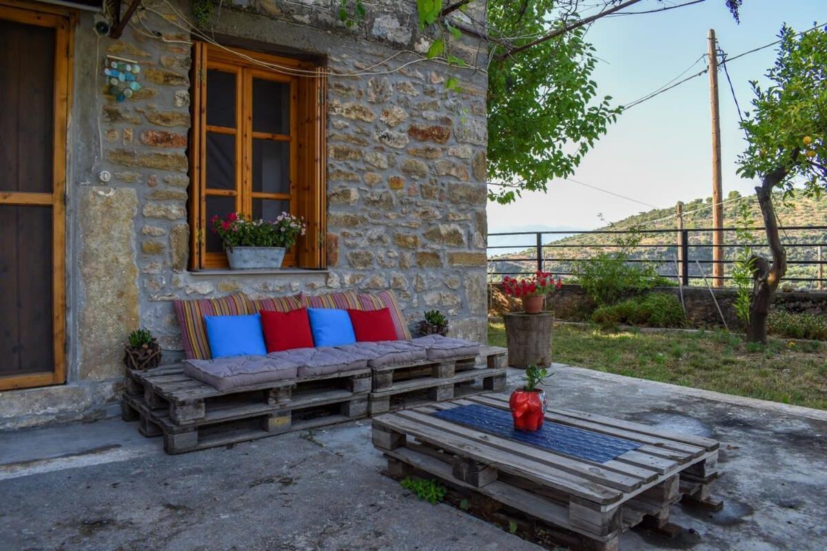 Coastal Stone Hideaway With Stunning Scenery Holiday home *