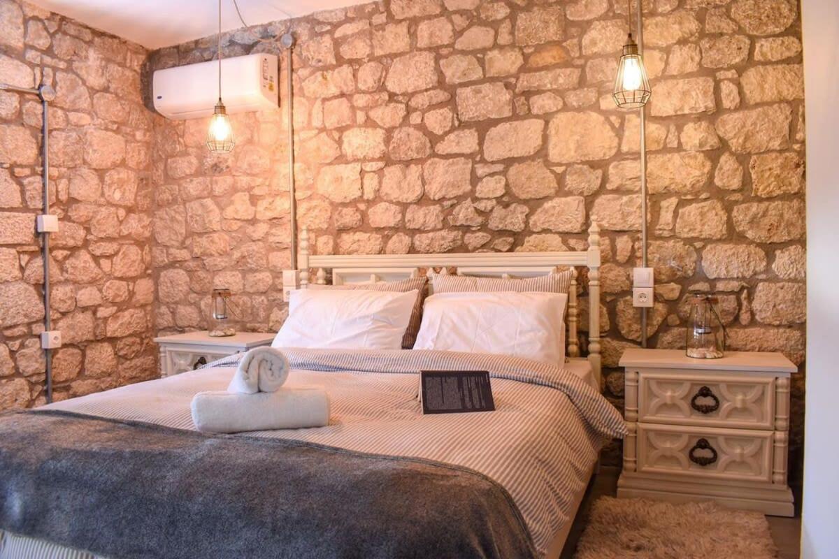Holiday home Coastal Stone Hideaway With Stunning Scenery