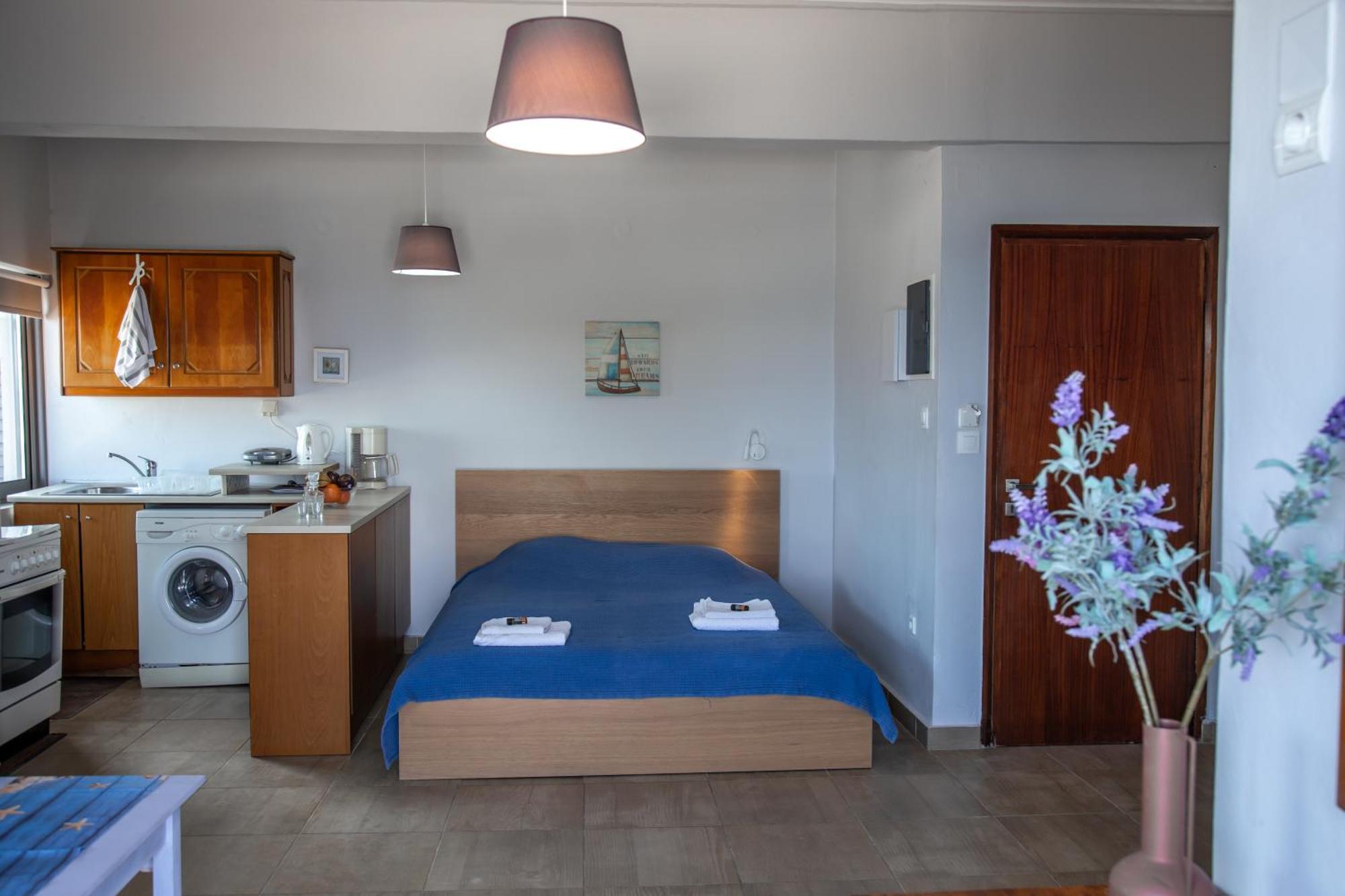 Apartment Nefeli Agia Marina (Crete)
