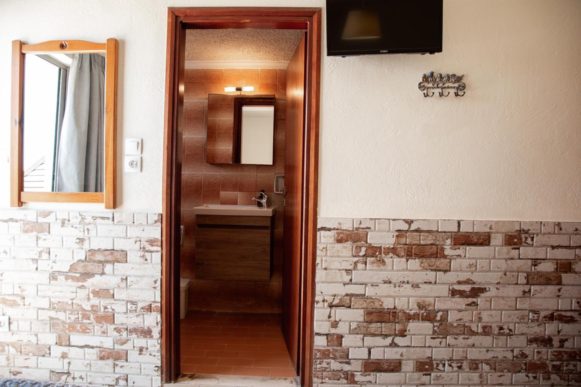 Nefeli Apartment Agia Marina (Crete)