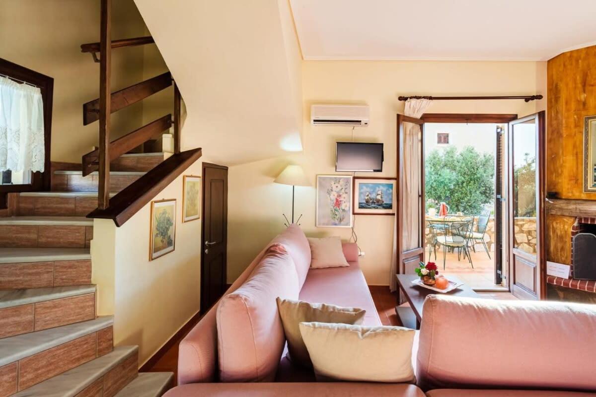 Mani Garden Haven - Private Retreat In Stoupa Holiday home Levktron
