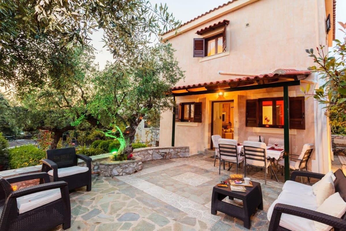 Holiday home Mani Garden Haven - Private Retreat In Stoupa Levktron