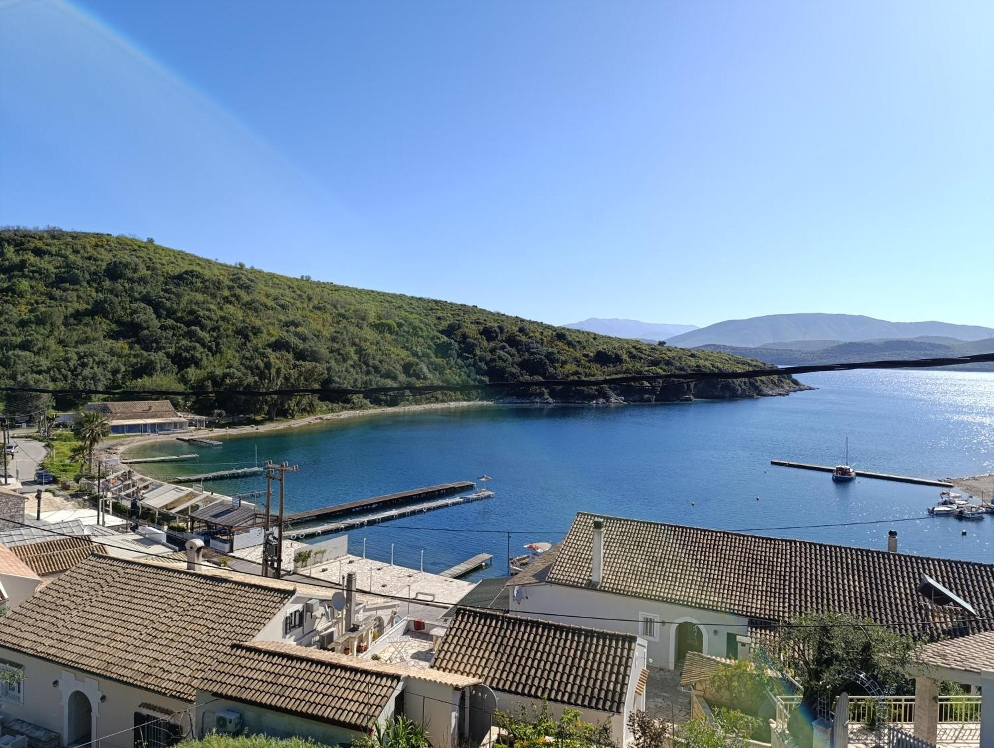 Nikos * Agios Stefanos (Thinali)