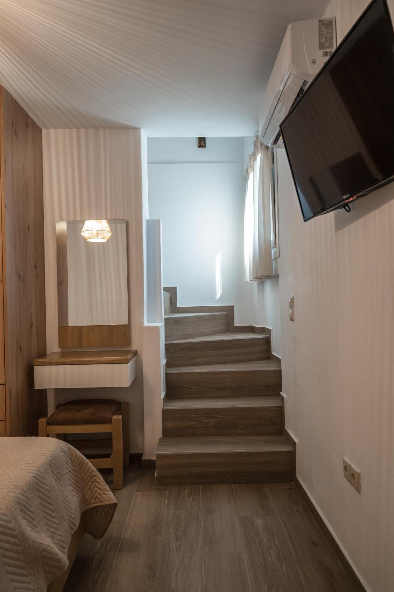 Holiday home Epithea 4 με ιδιωτική πισίνα Kythnos