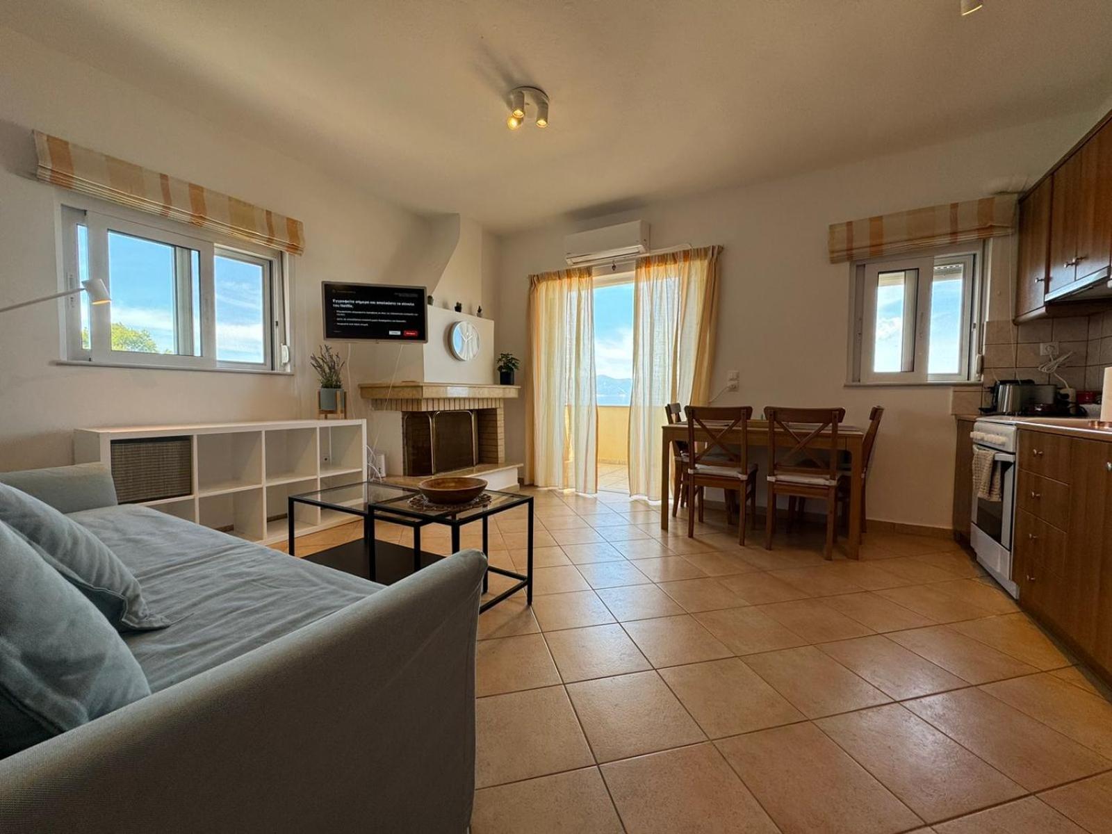Apartment In Theologos *