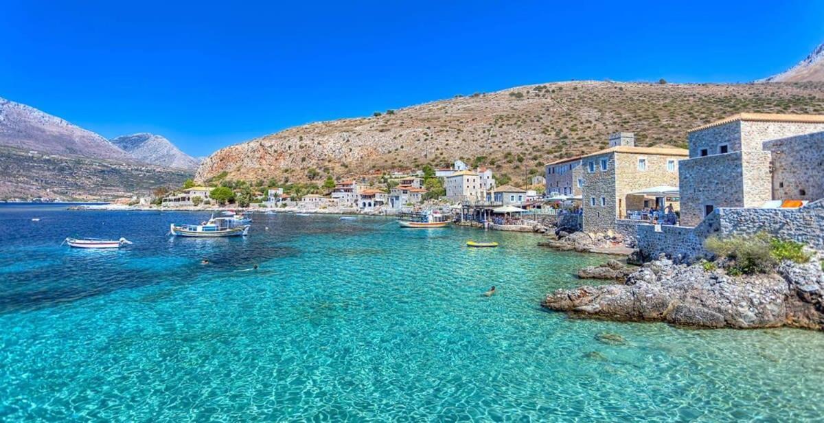 Selinitsa Stone - Mani's Private Pool Retreat