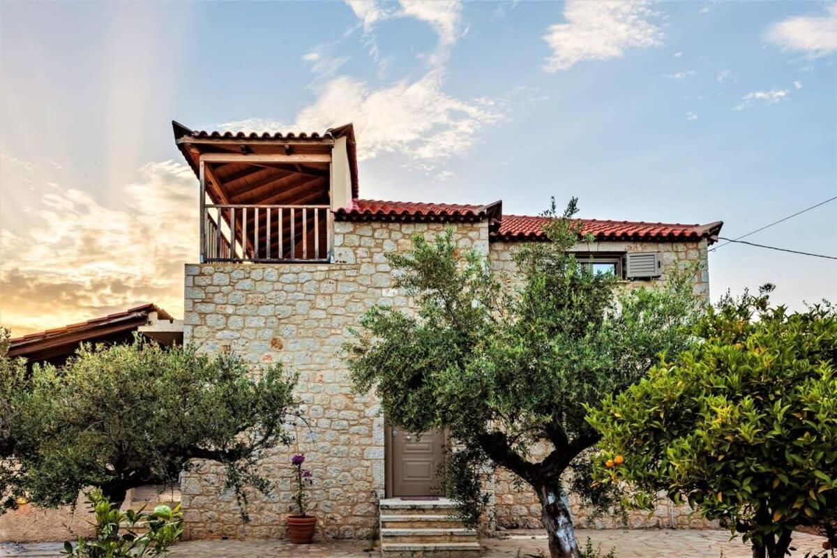 Selinitsa Stone - Mani's Private Pool Retreat Holiday home Agios Nikolaos (Mani)