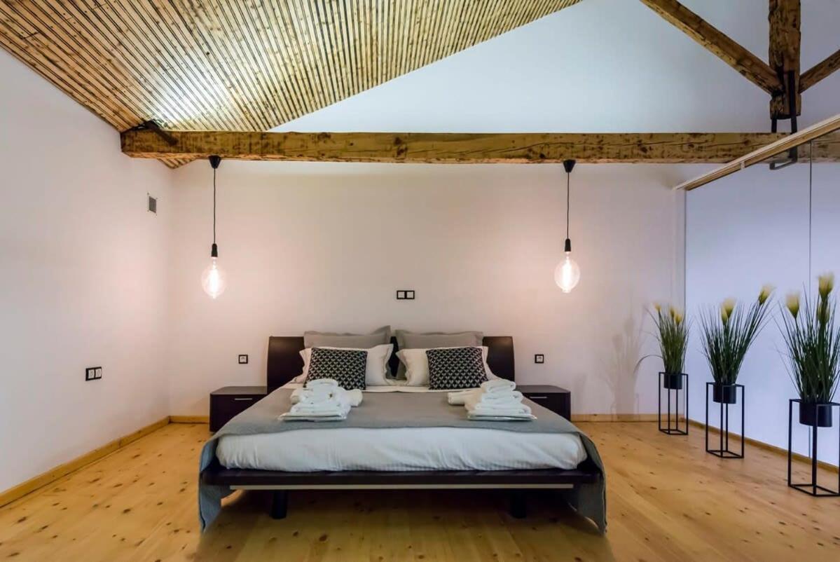 Aigli Lux Seafront Retreats- Up To 11ppl Holiday home *
