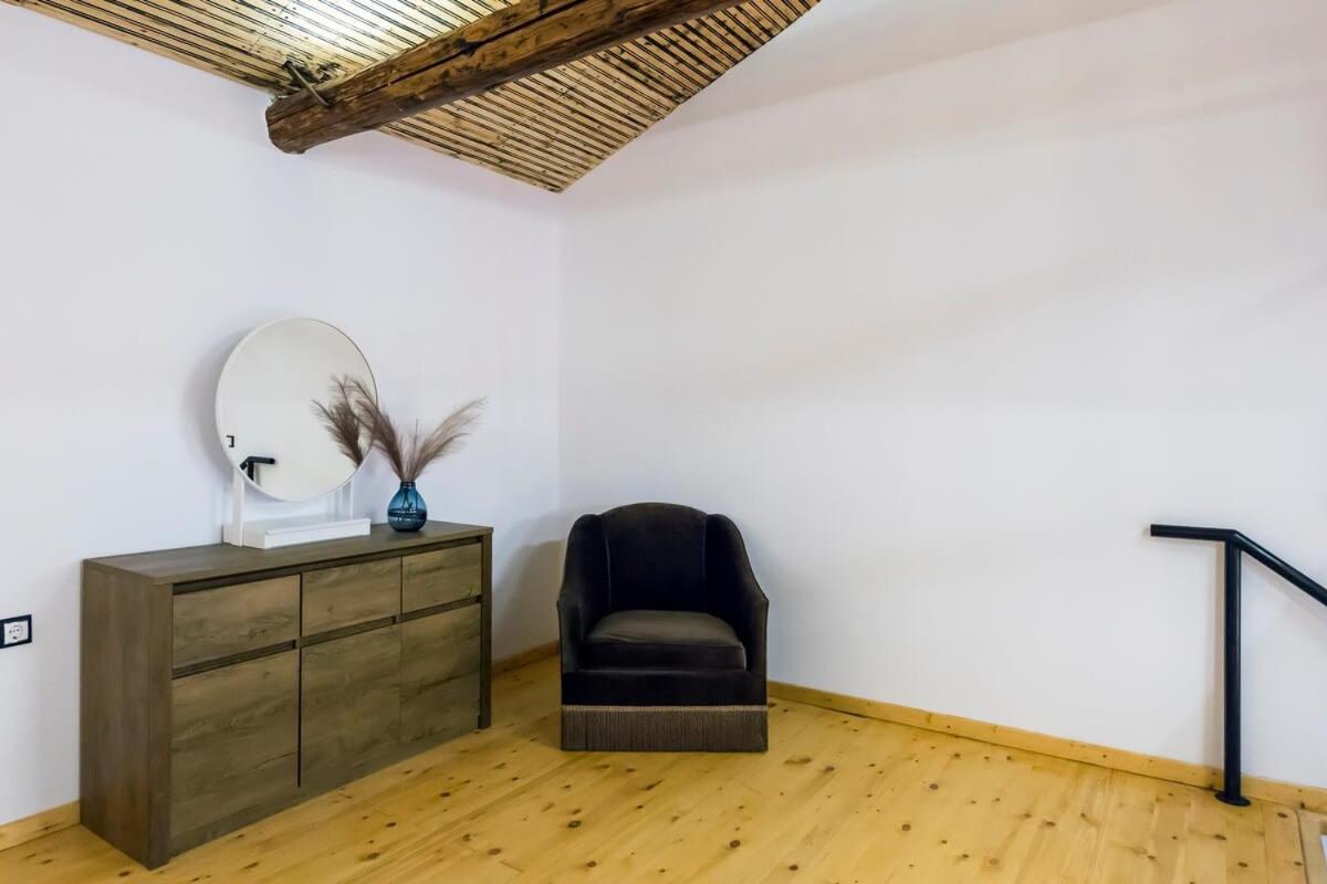 Aigli Lux Seafront Retreats- Up To 11ppl Holiday home *