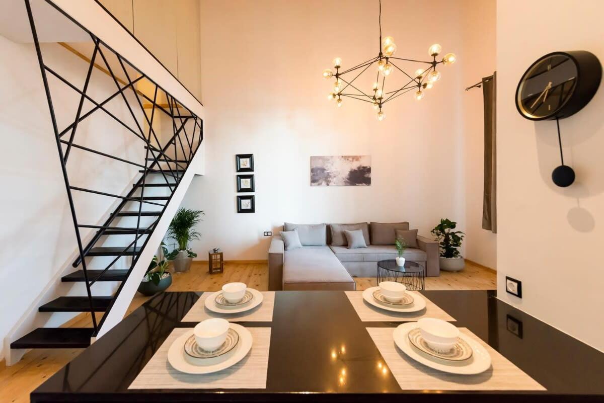 Aigli Lux Seafront Retreats- Up To 11ppl *