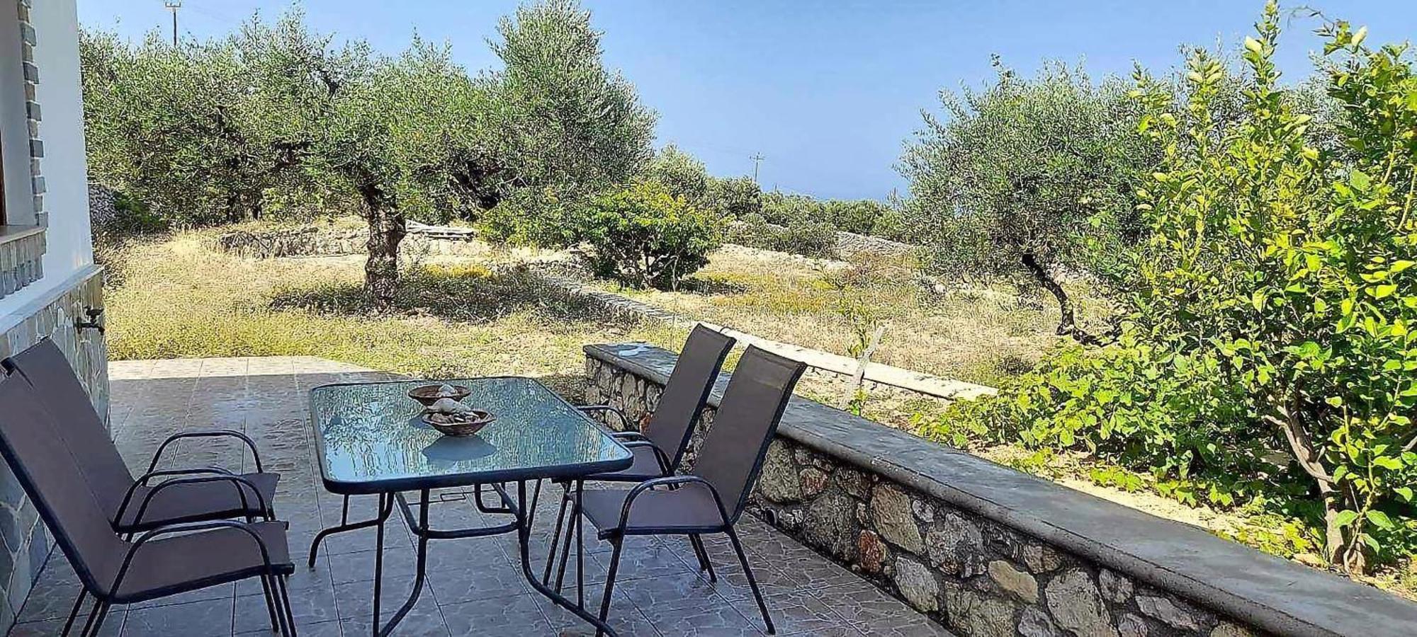 Country house Pothitis Lefkos (Karpathos)