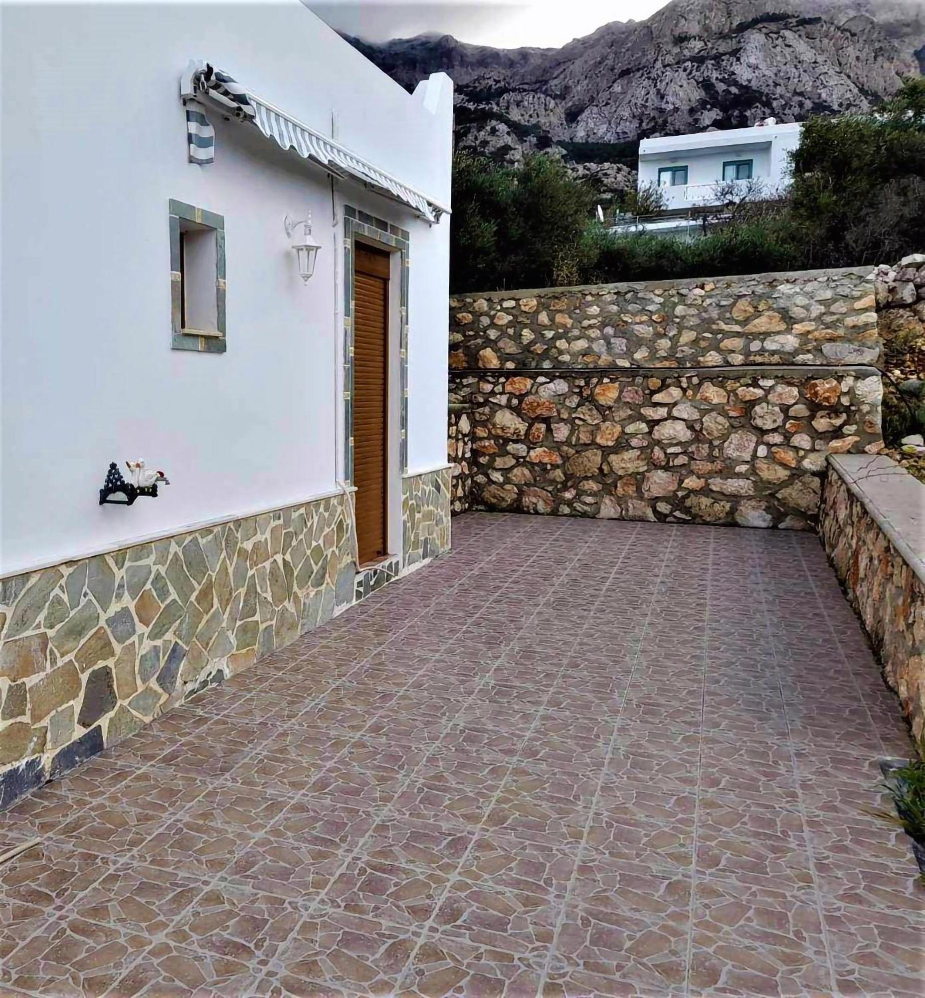 Country house Pothitis Lefkos (Karpathos)