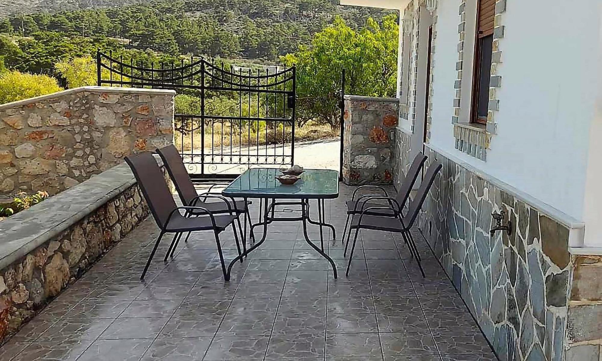 Country house Pothitis Lefkos (Karpathos)