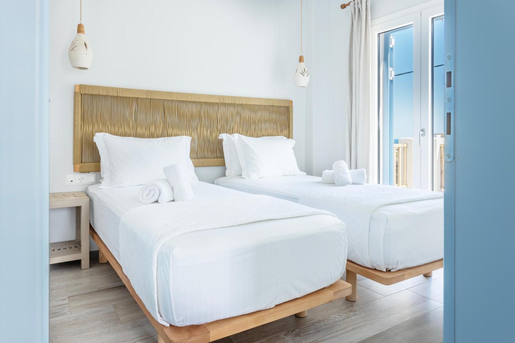 Alsea Seafront In Agia Pelagia Kythera Apartment *