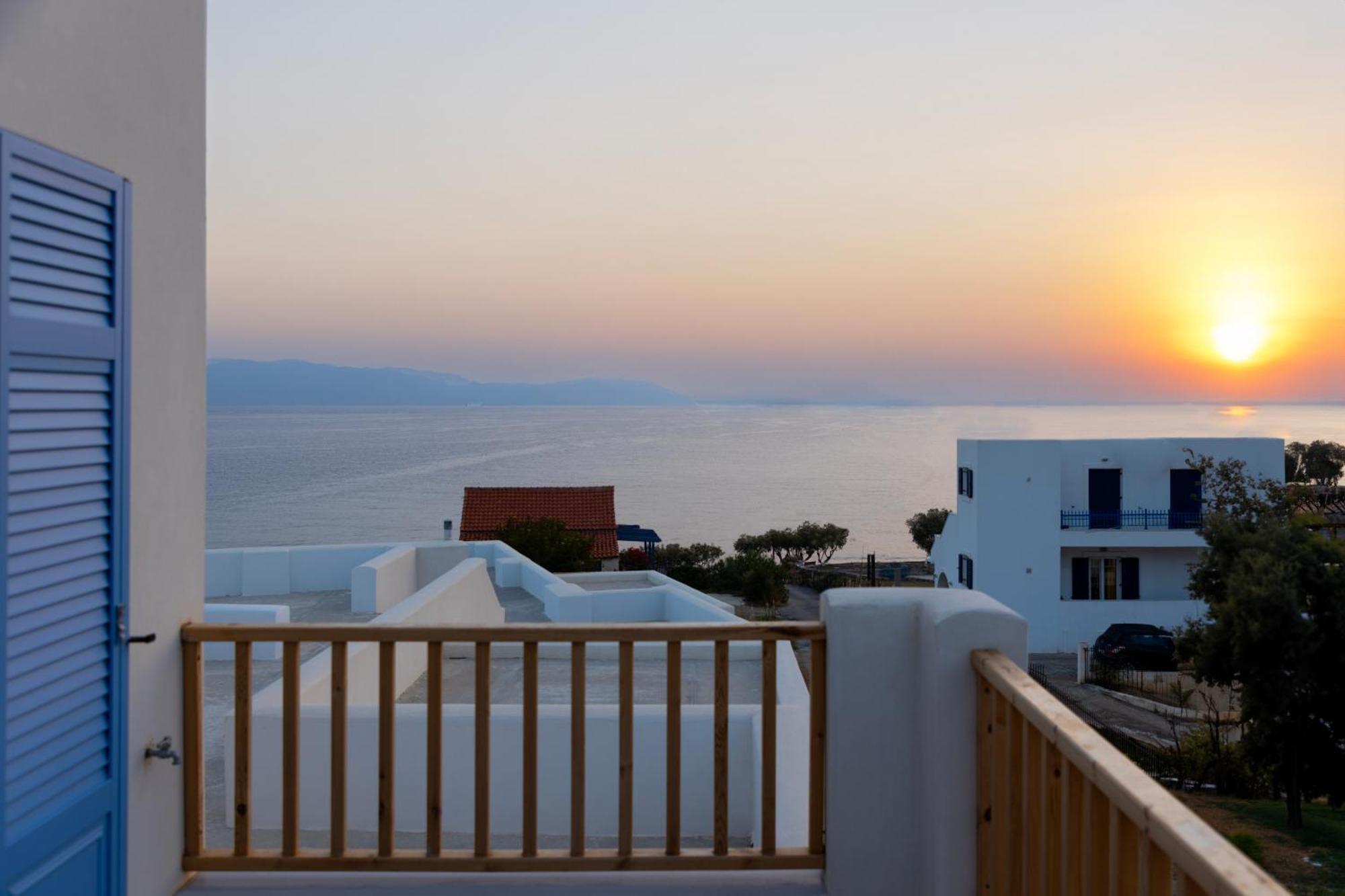 Alsea Seafront In Agia Pelagia Kythera Apartment