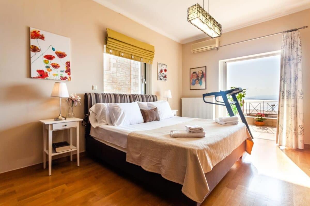 Sunset Paradise - Verga's Utimate Seaview Getaway Villa Mikra Mandinia
