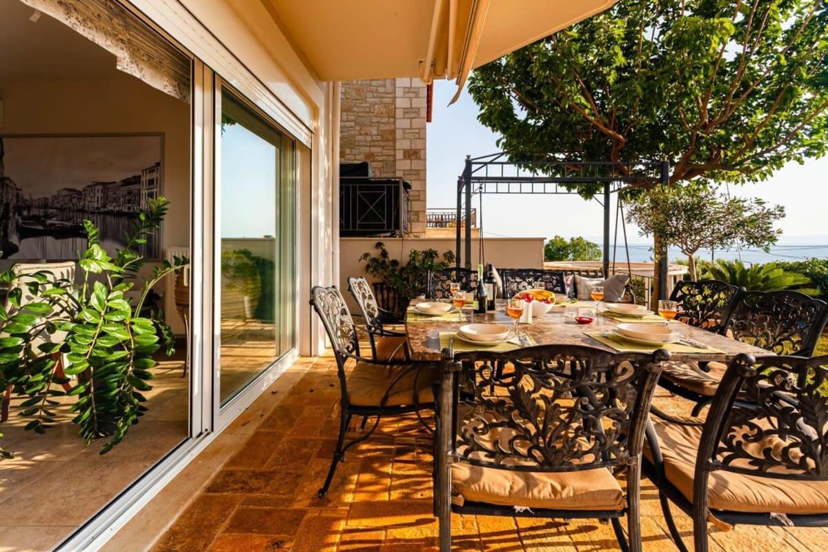 Sunset Paradise - Verga's Utimate Seaview Getaway *