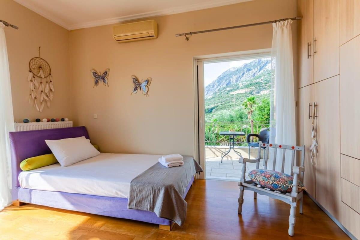 Sunset Paradise - Verga's Utimate Seaview Getaway