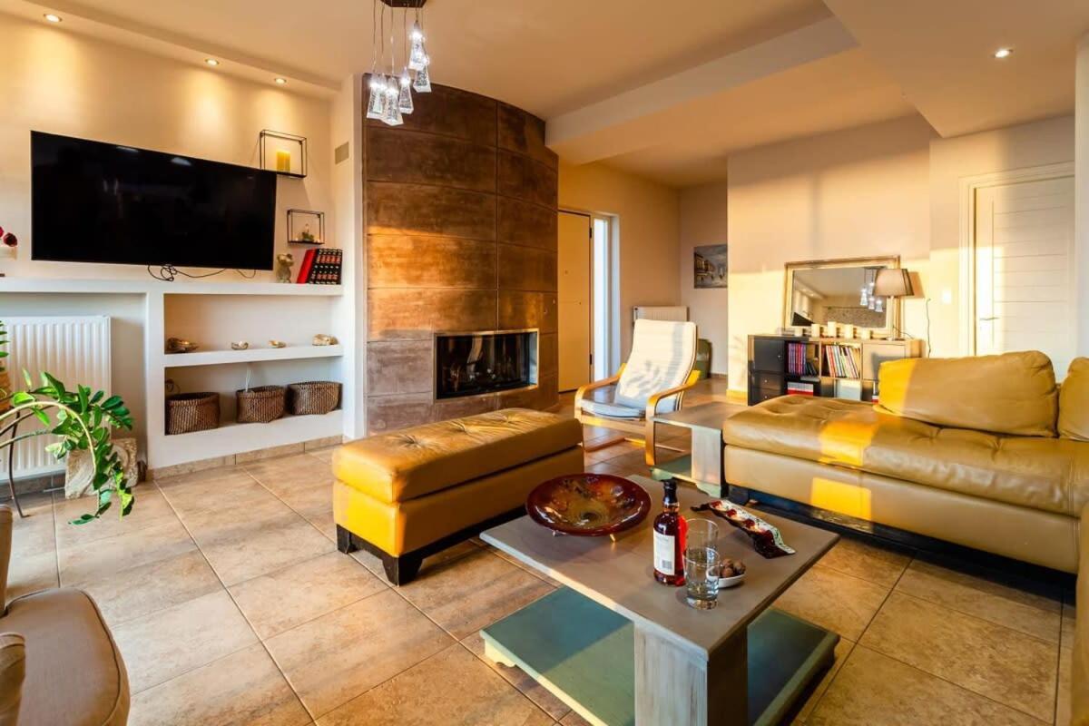 Villa Sunset Paradise - Verga's Utimate Seaview Getaway *