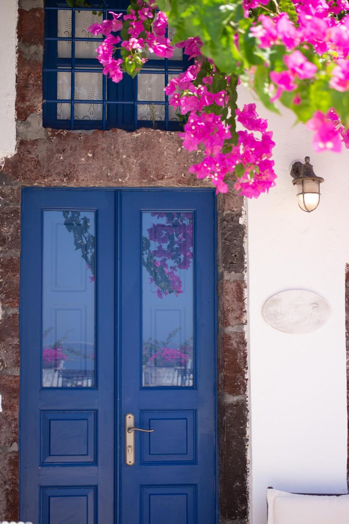 Lithies Traditional Homes 5* Firostefani