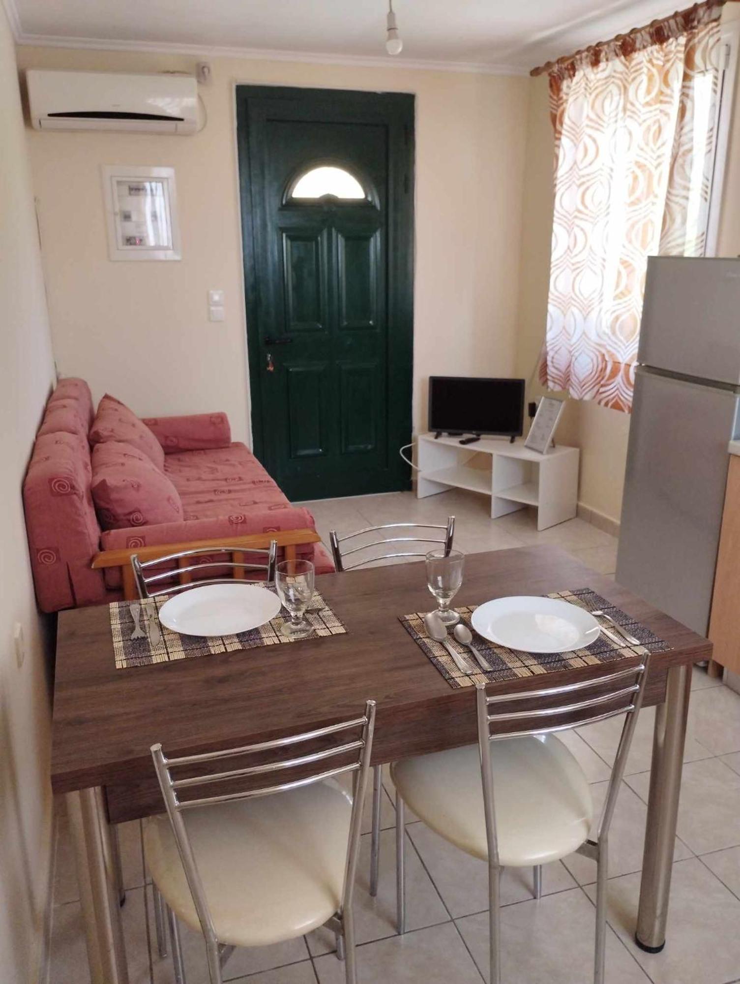 Holiday home Atsoupi *