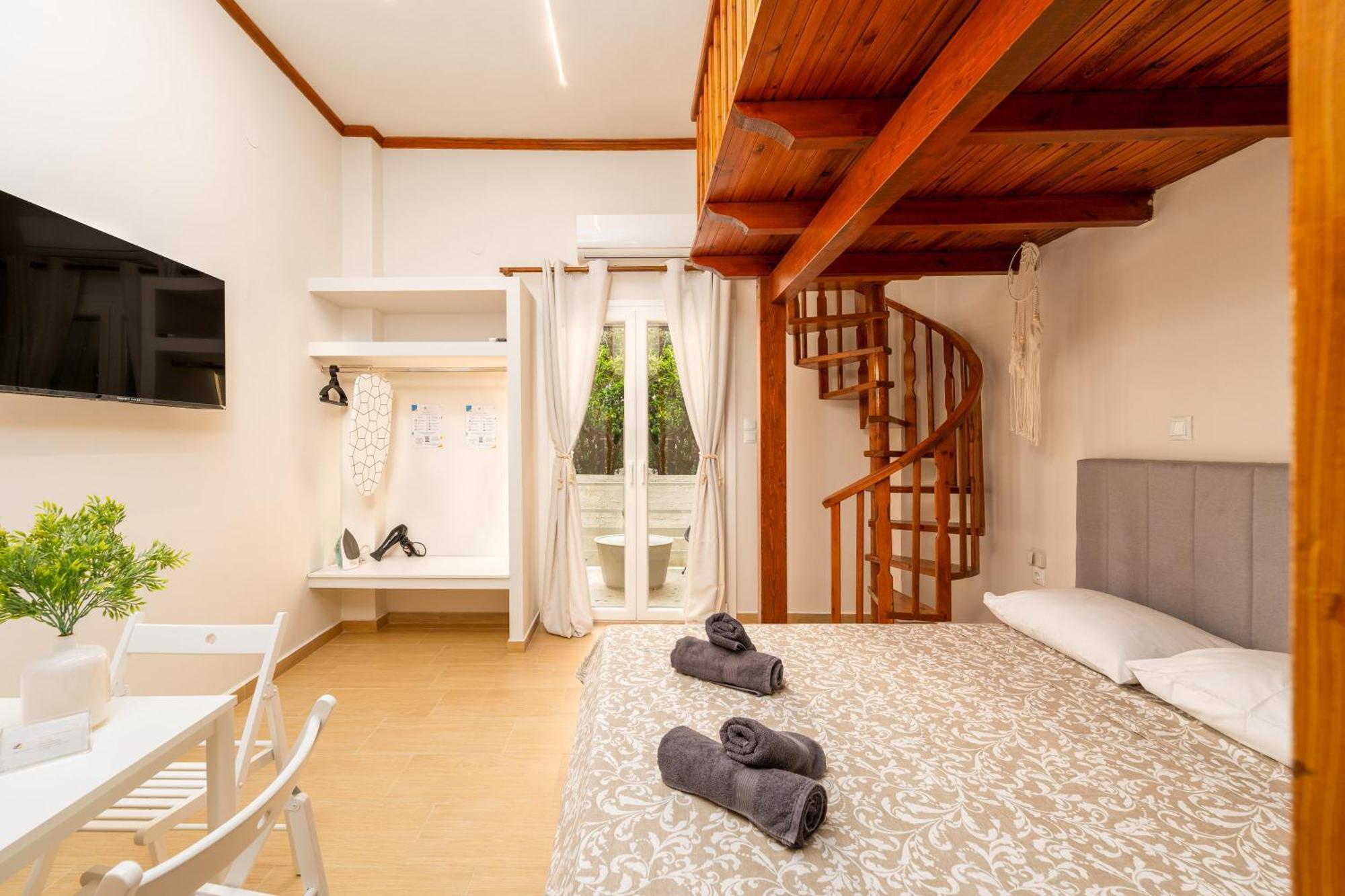 Dionysia Sea Side By Greece Apartment *
