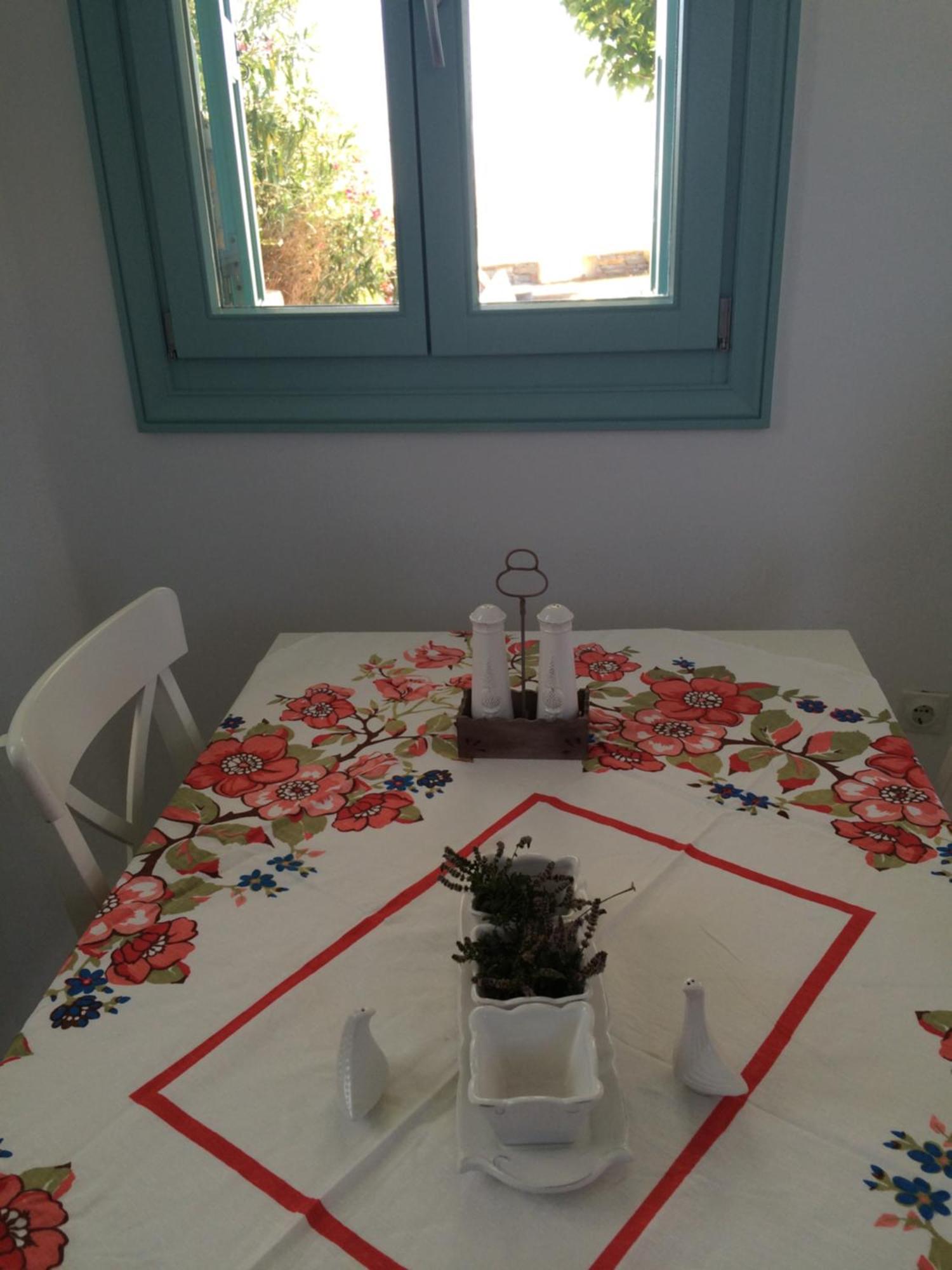 Elli S Seafront Pool Villa, W/sandy In Kea, Cyclades Villa Melissaki