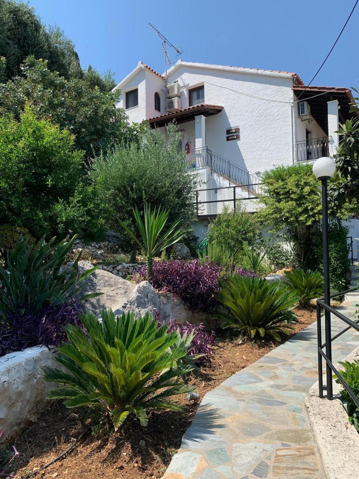 Perris * Kassiopi